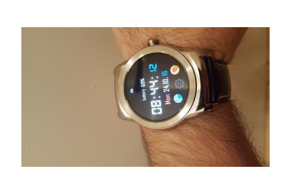 Digital watch